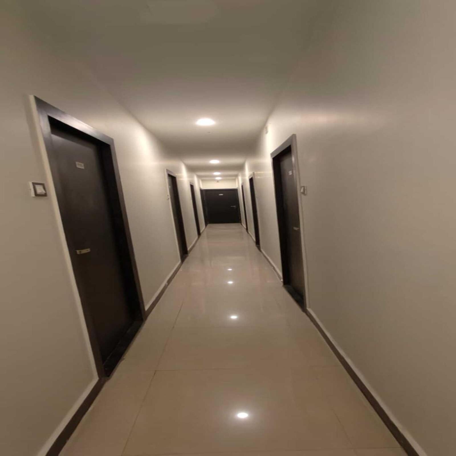 Hotel Blue Sky Residency Mumbai Ngoại thất bức ảnh